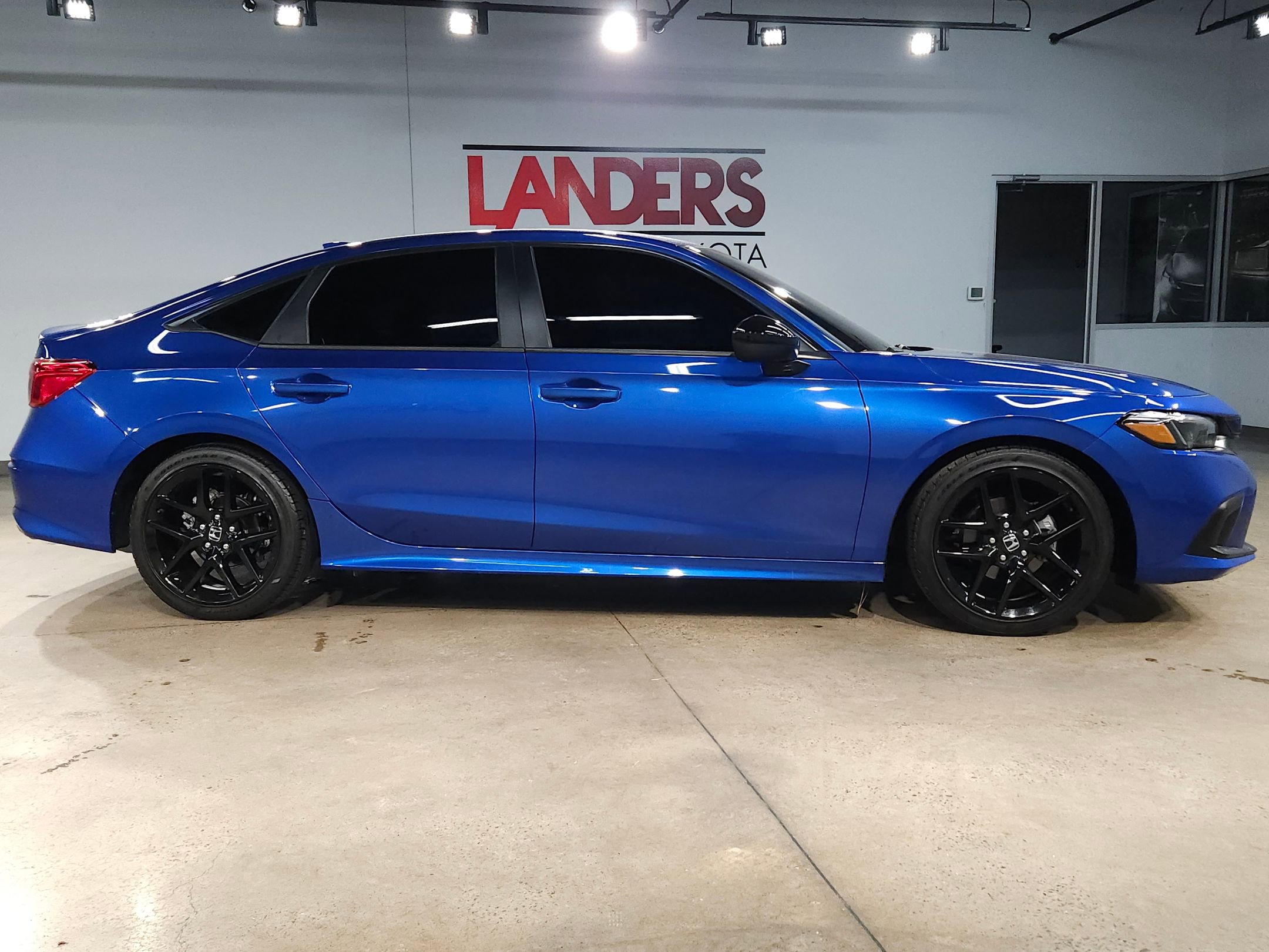 Used 2024 Honda Civic Sport image 8