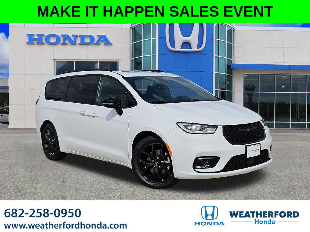 Used 2025 Chrysler Pacifica Limited