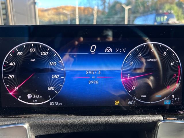 Used 2024 Mercedes-Benz GLB 250 4MATIC image 15