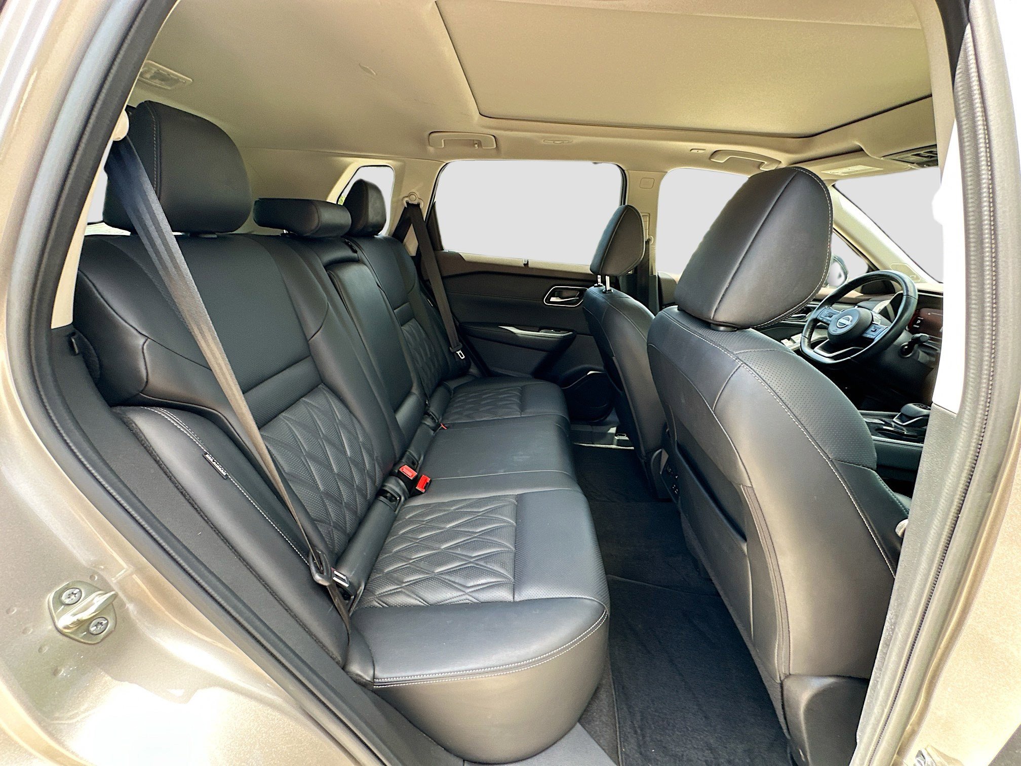 Used 2022 Nissan Rogue Platinum w/ Head-Up Display Package image 28