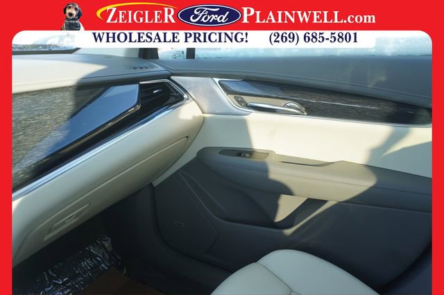 Used 2020 Cadillac XT6 Premium Luxury image 31
