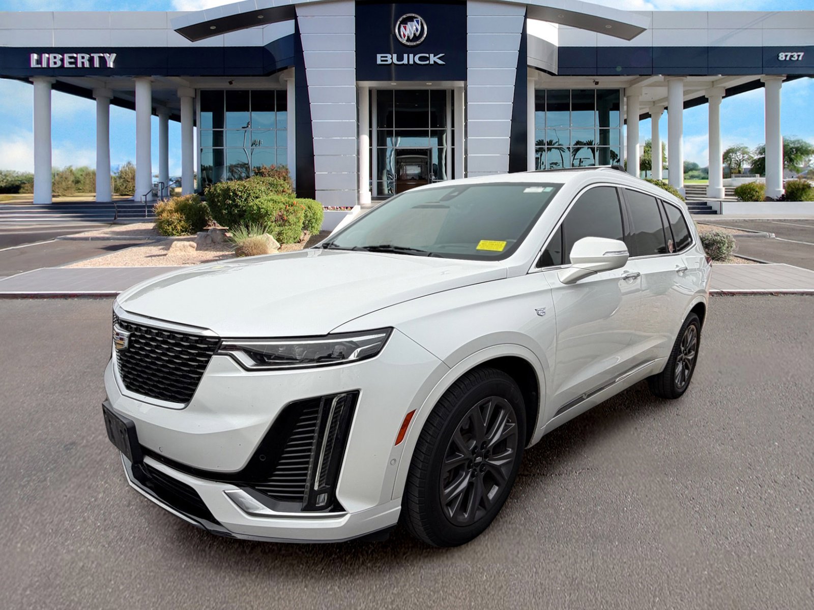 Used 2020 Cadillac XT6 Premium Luxury w/ Platinum Package AWD/4WD image 4