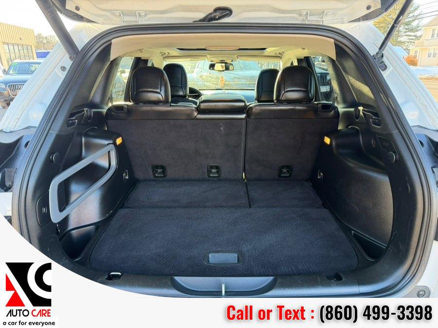 Used 2016 Jeep Cherokee Trailhawk w/ Comfort/Convenience Group AWD/4WD image 14