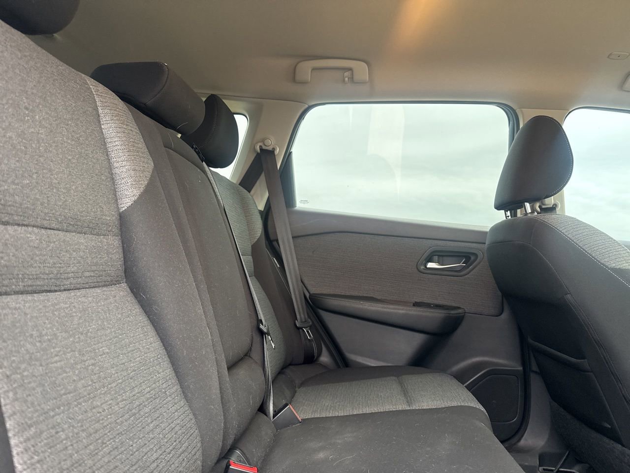 Certified 2022 Nissan Rogue SV image 28