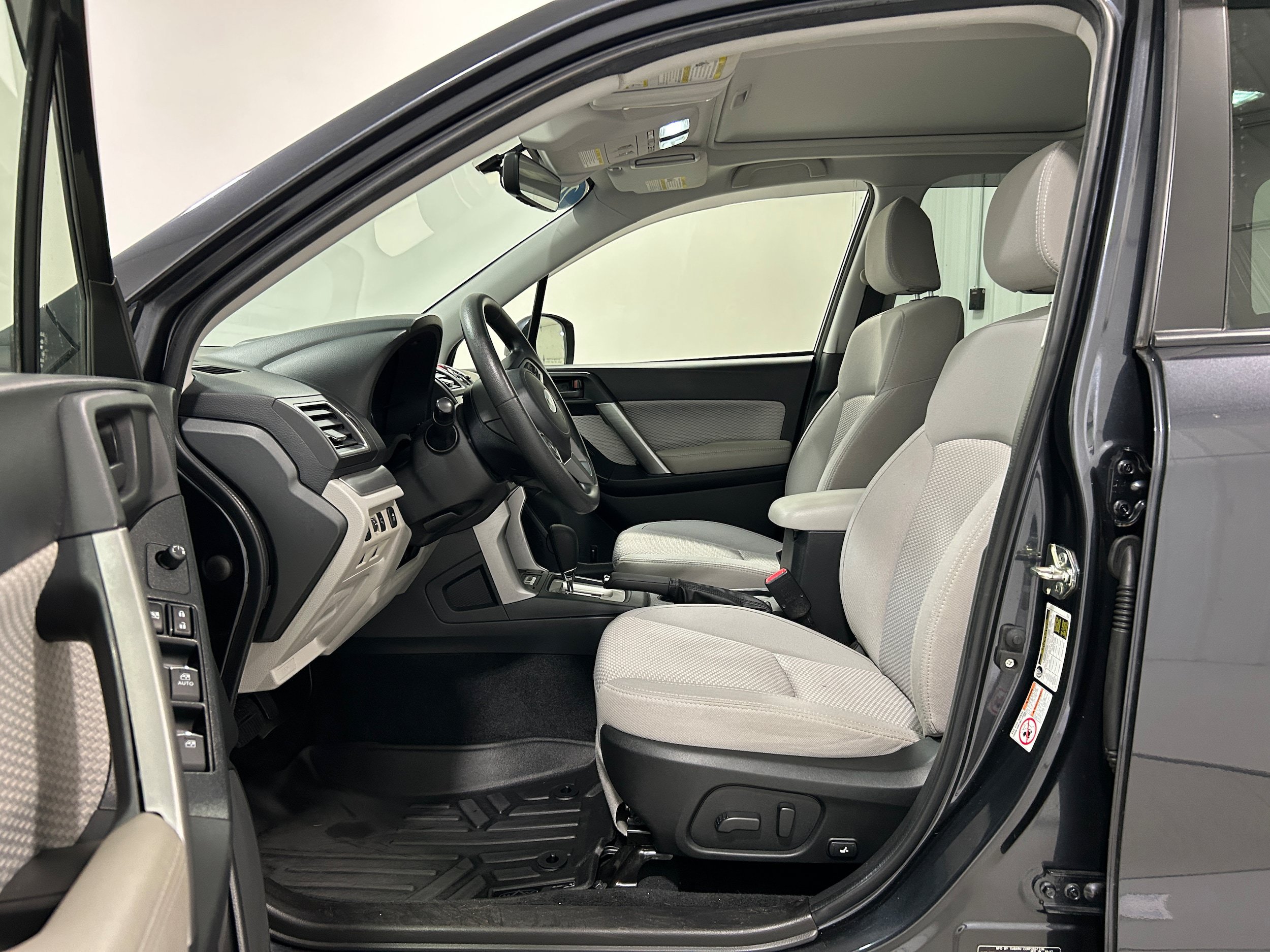 Used 2018 Subaru Forester 2.5i Premium AWD/4WD image 4