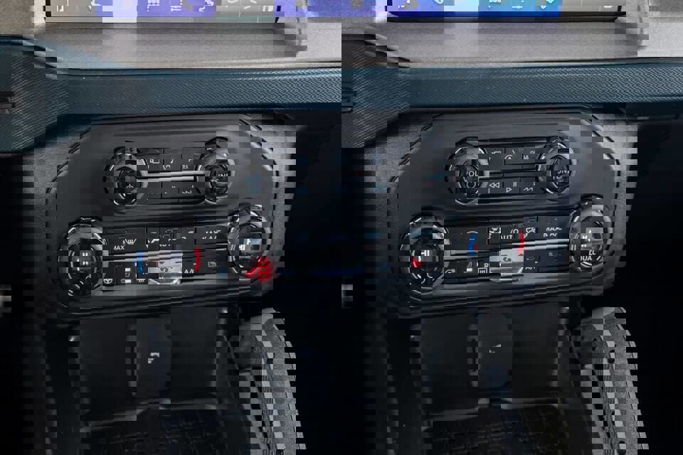 Used 2024 Ford Bronco Outer Banks w/ Sasquatch Package image 24