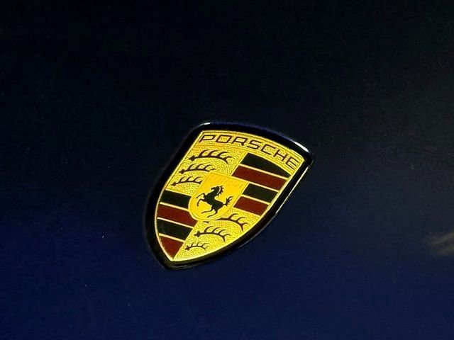 Used 2021 Porsche Taycan image 12