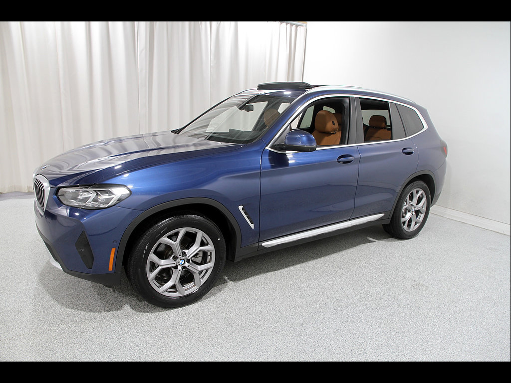 Used 2023 BMW X3 xDrive30i w/ Premium Package AWD/4WD image 3
