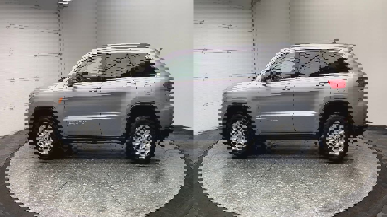 Used 2016 Jeep Grand Cherokee Laredo w/ Quick Order Package 23E image 33