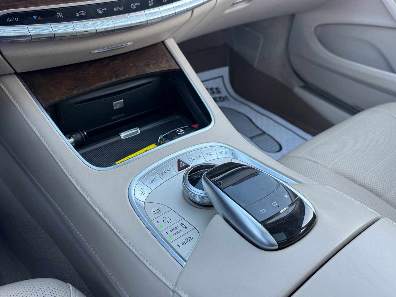 Used 2015 Mercedes-Benz S 550 4MATIC Sedan image 25