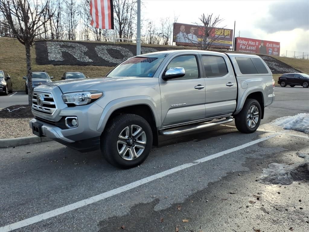Used 2019 Toyota Tacoma Limited image 4