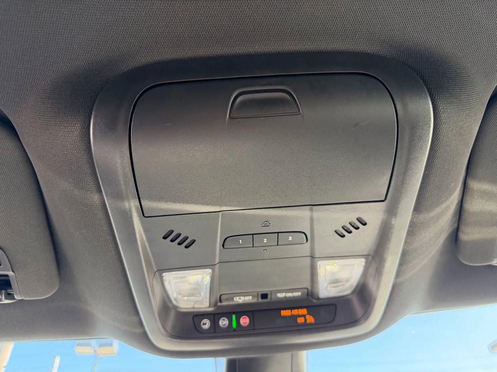 Used 2024 Buick Enclave Premium image 22