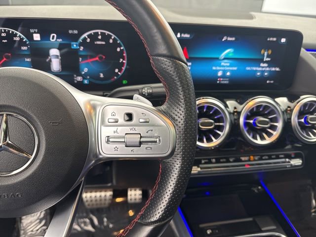 Used 2022 Mercedes-Benz GLA 250 4MATIC image 29