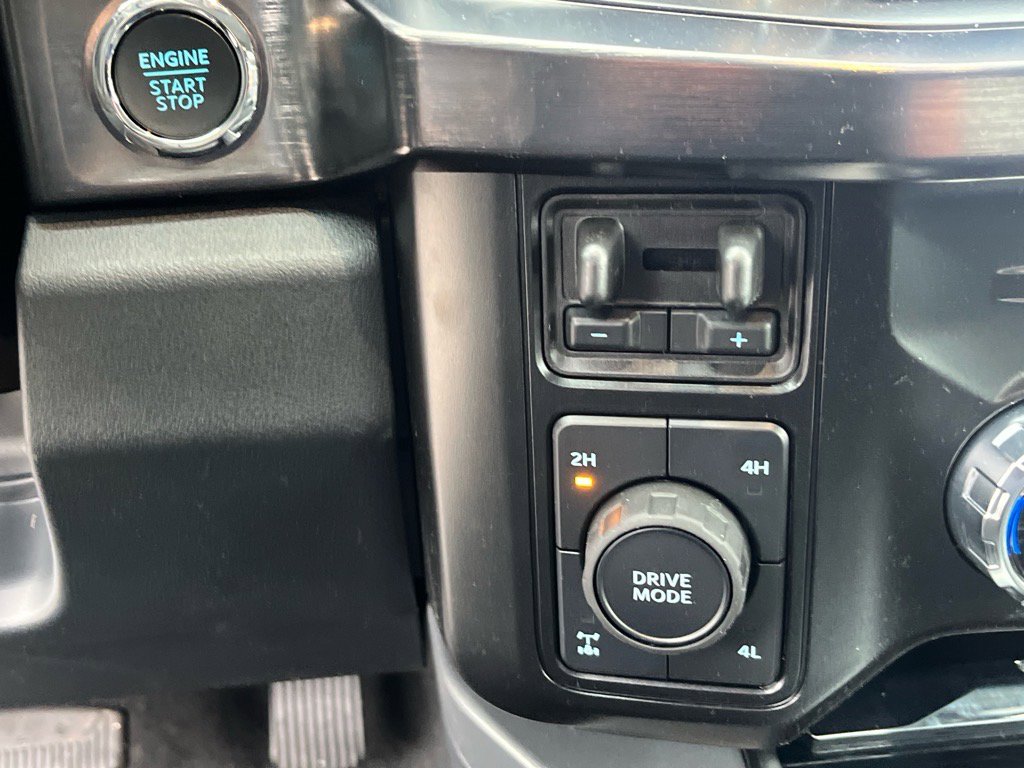 New 2025 Ford F250 Lariat w/ Chrome Package image 11