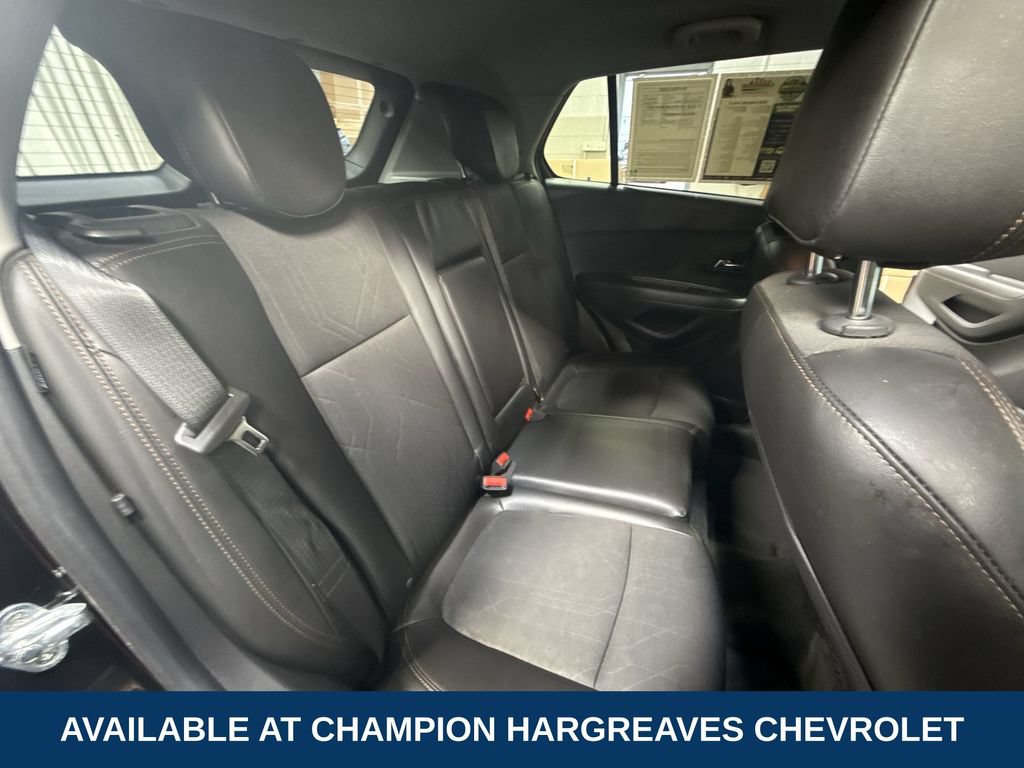 Used 2020 Chevrolet Trax LT w/ LT Convenience Package FWD image 35