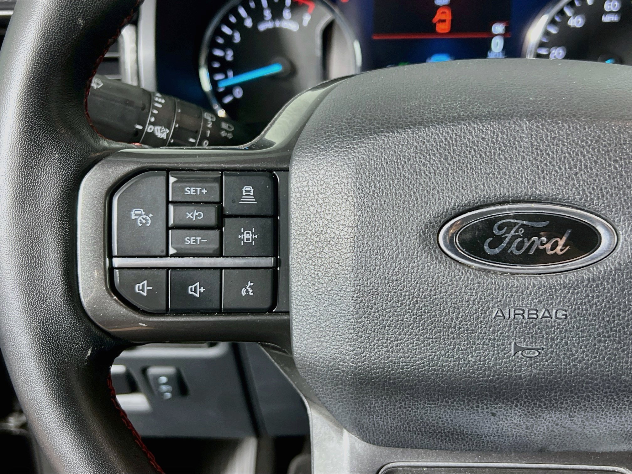 Used 2023 Ford Expedition Limited AWD/4WD image 18