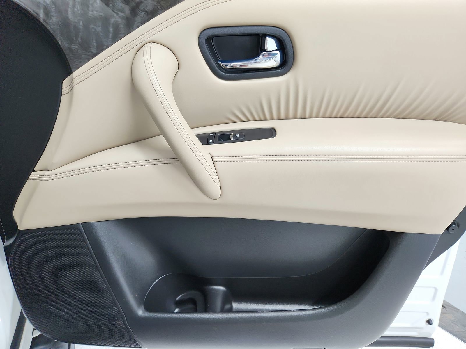 Used 2021 Nissan Armada Platinum w/ Captain's Chairs Package image 47