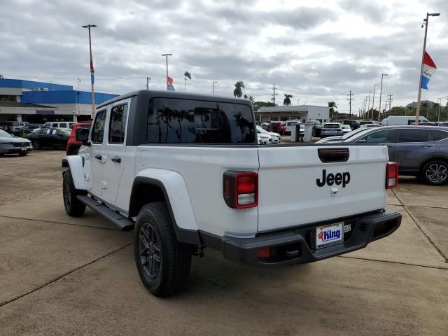 New 2025 Jeep Gladiator Sport image 6