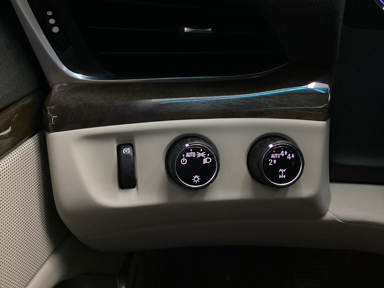 Used 2020 Cadillac Escalade Luxury image 36