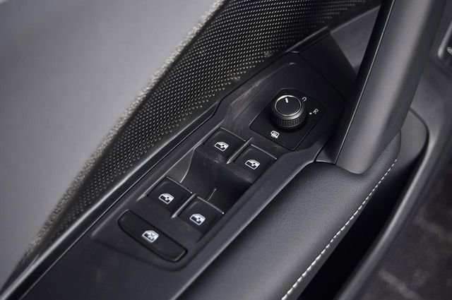 New 2026 Volkswagen Tiguan SE image 8