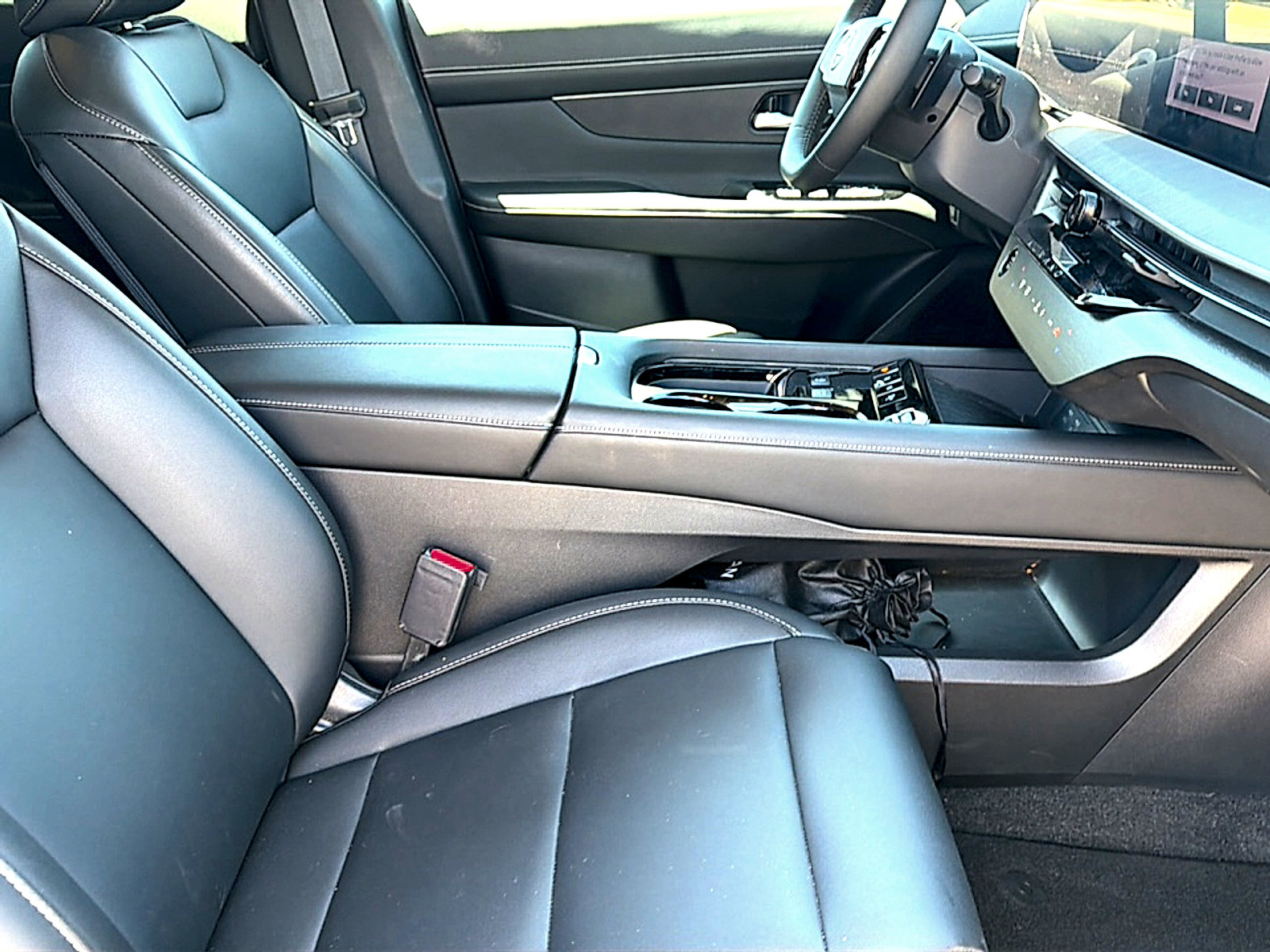 Certified 2025 Nissan Murano SV AWD/4WD image 23