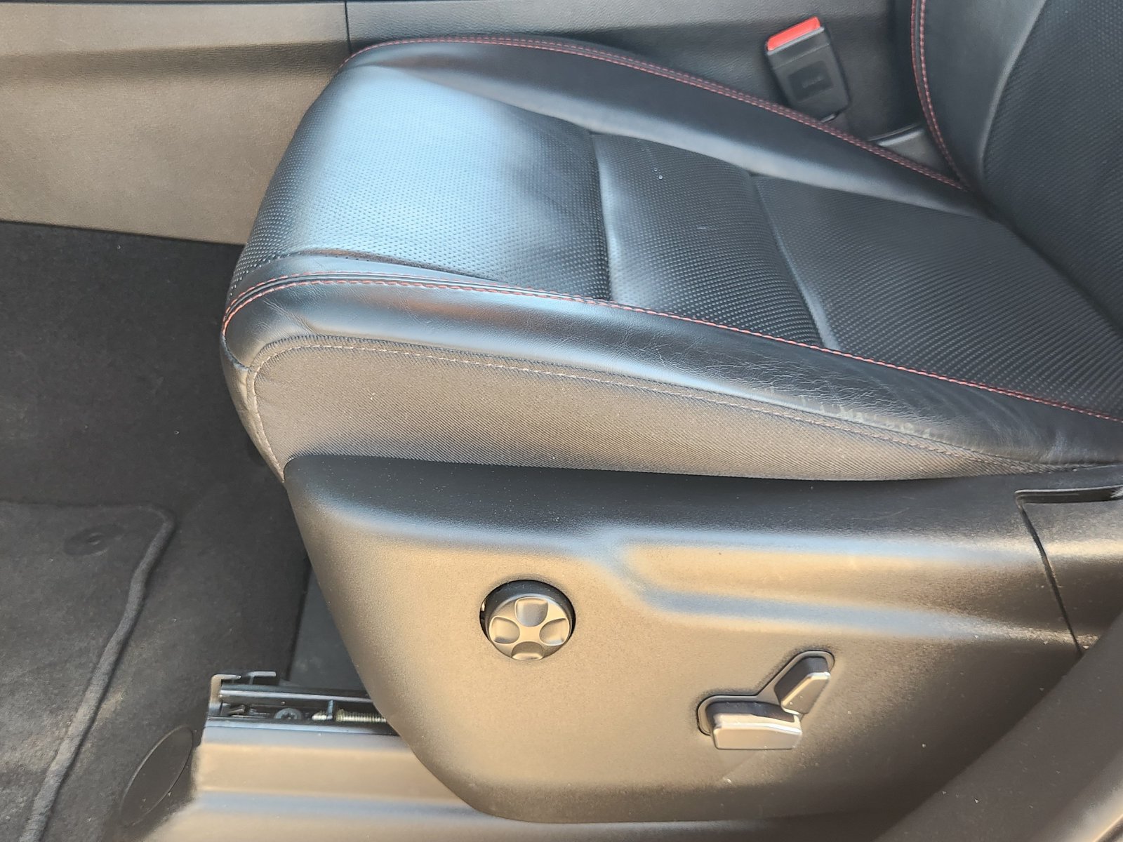 Used 2025 Dodge Durango GT AWD/4WD image 29