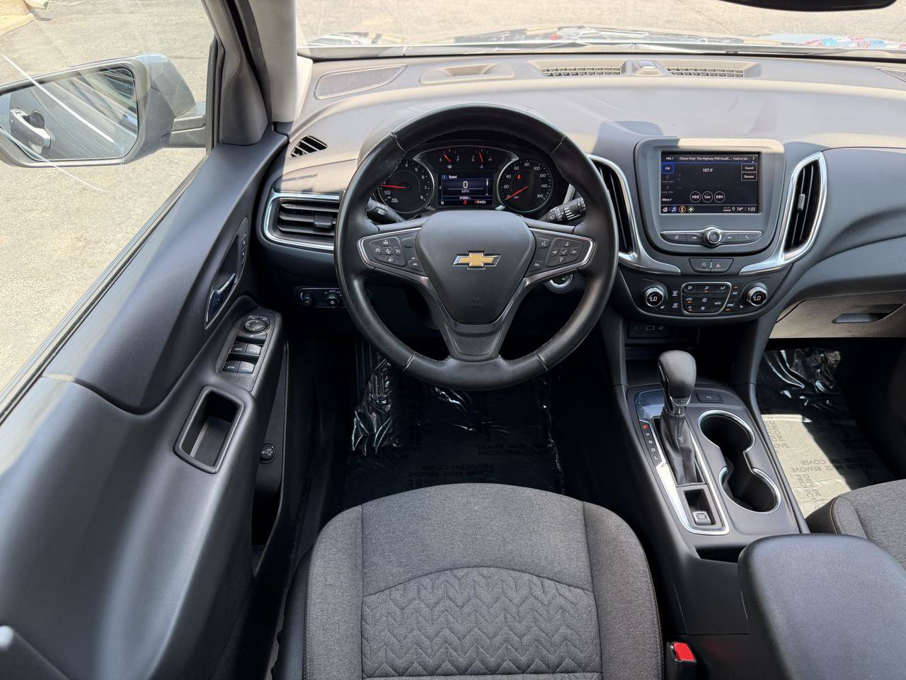 Used 2024 Chevrolet Equinox LT FWD image 16