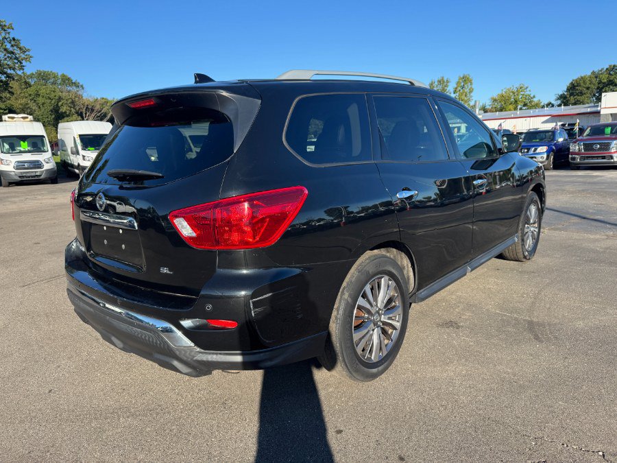 Used 2019 Nissan Pathfinder SL FWD image 5