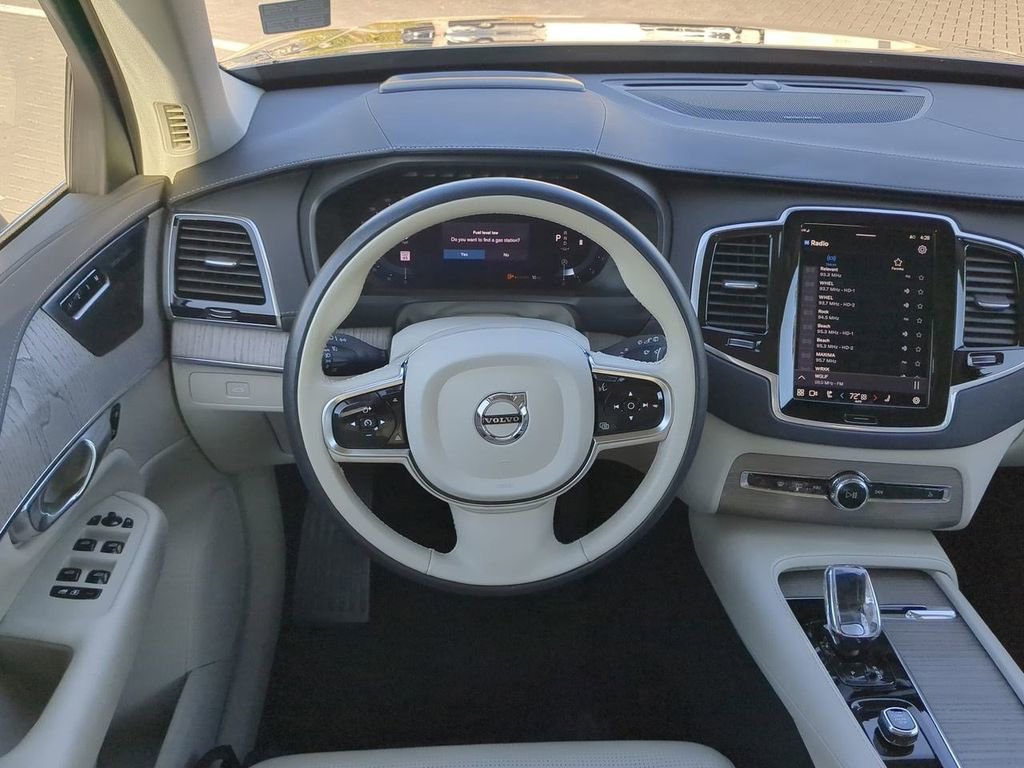 Used 2024 Volvo XC90 B6 Ultimate image 17