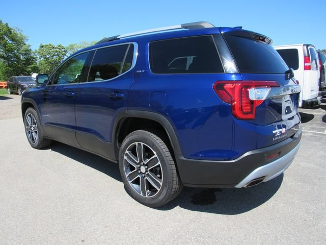 Used 2023 GMC Acadia SLT w/ Technology Package AWD/4WD image 7