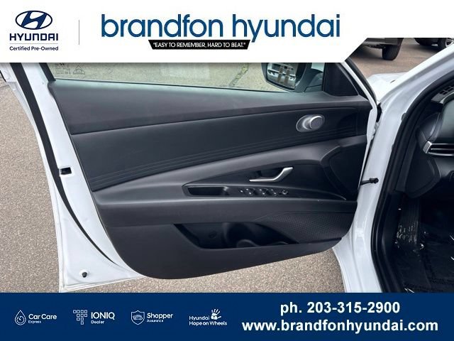 Certified 2024 Hyundai Elantra SEL FWD image 11