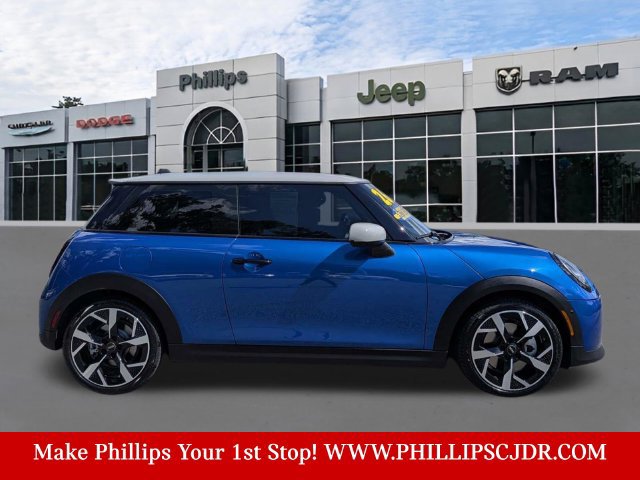 Used 2026 MINI Cooper S FWD image 2