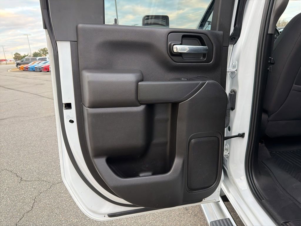 Used 2022 Chevrolet Silverado 2500 LT w/ Convenience Package image 16