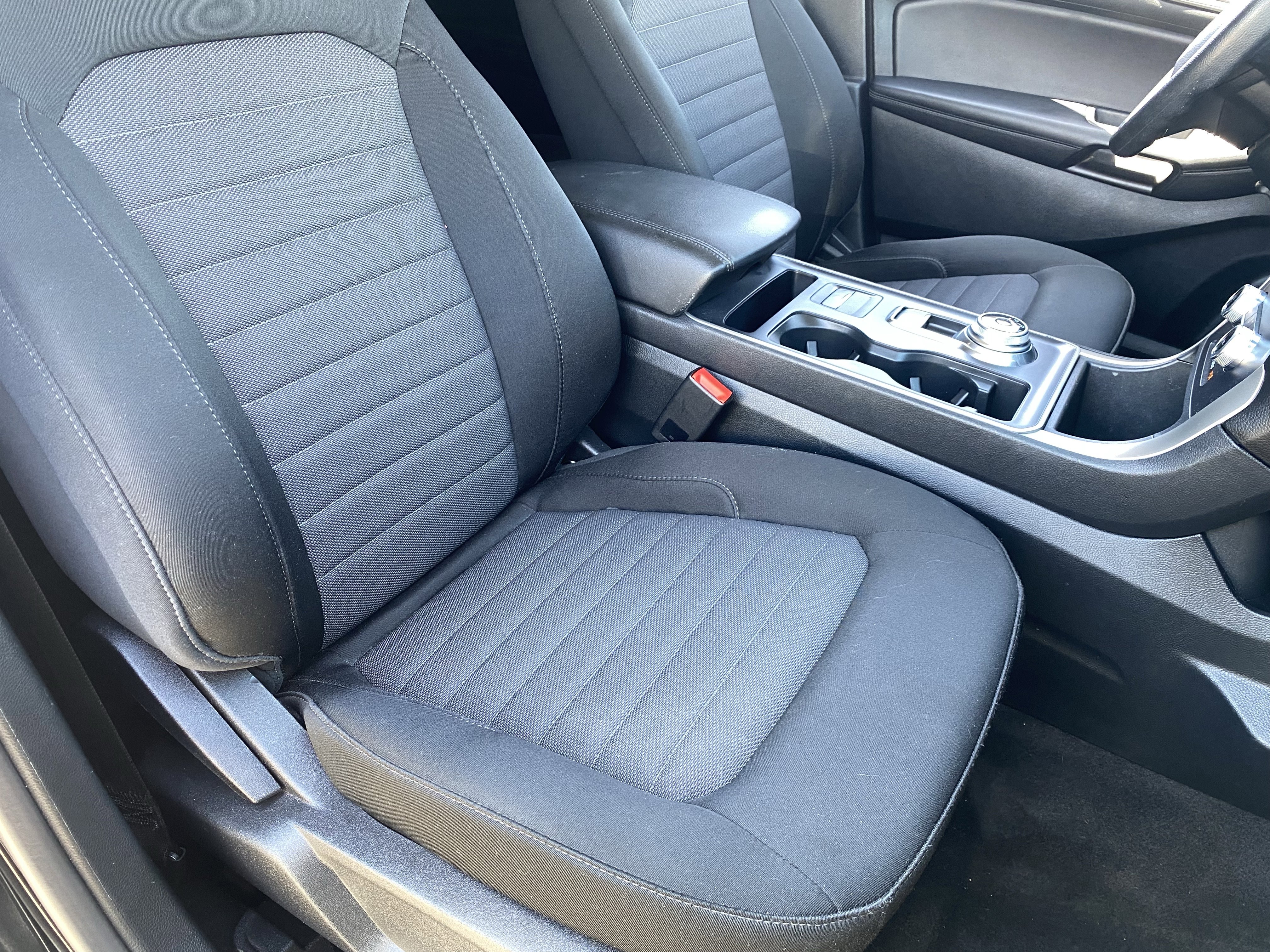 Used 2023 Ford Edge SE AWD/4WD image 10