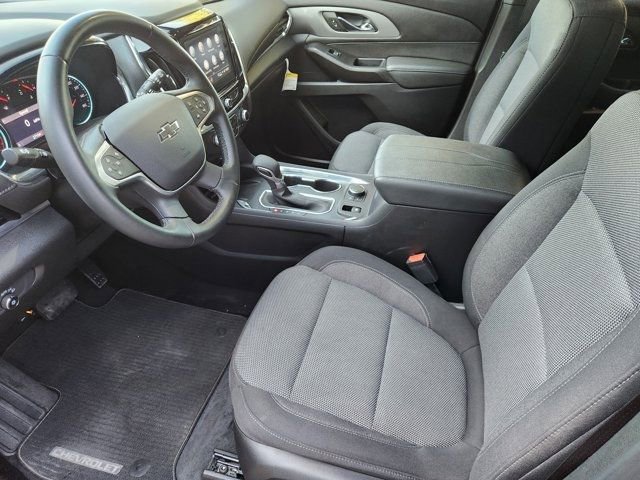 Used 2023 Chevrolet Traverse LT image 4