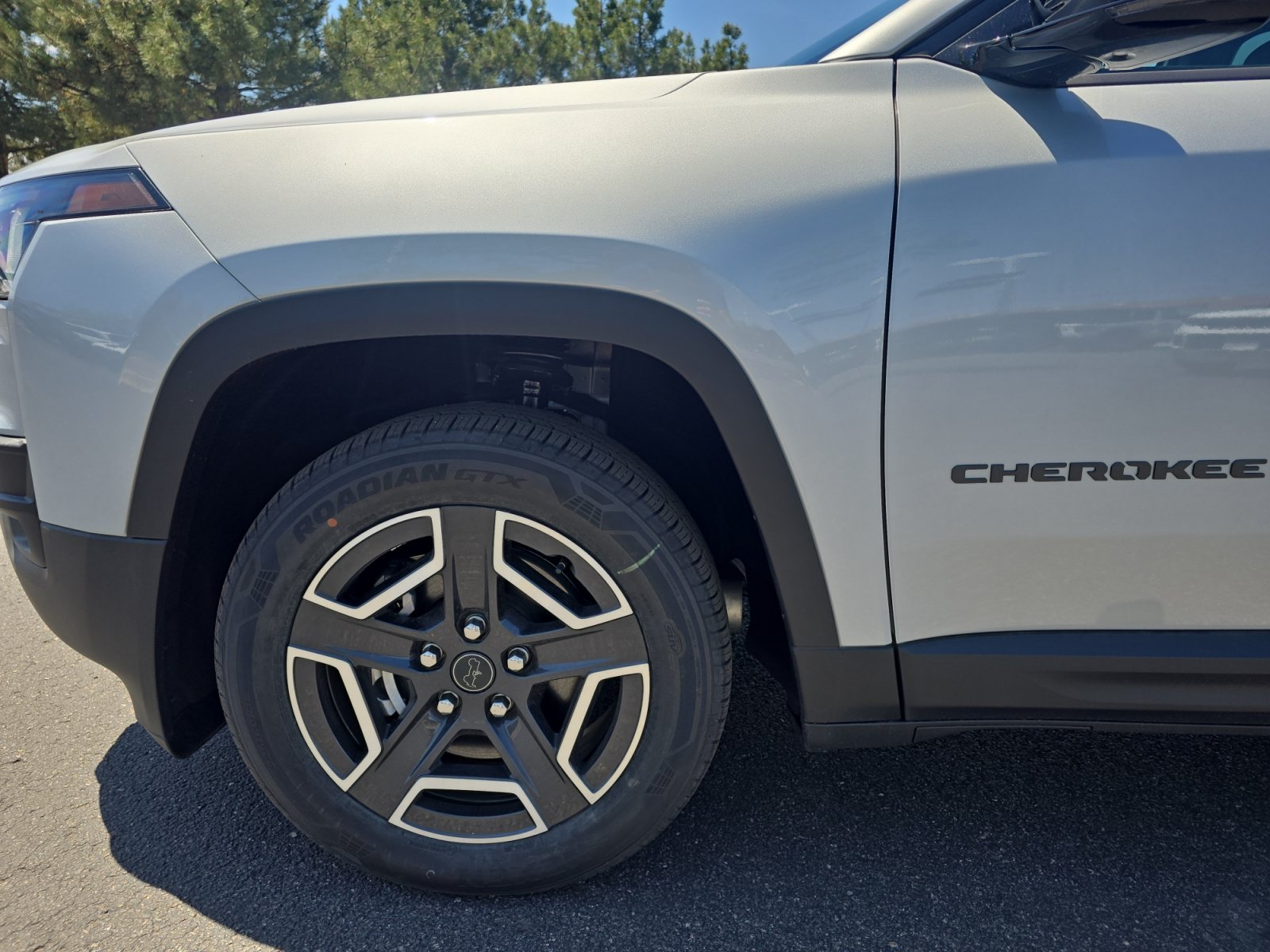 New 2026 Jeep Cherokee Limited AWD/4WD image 10