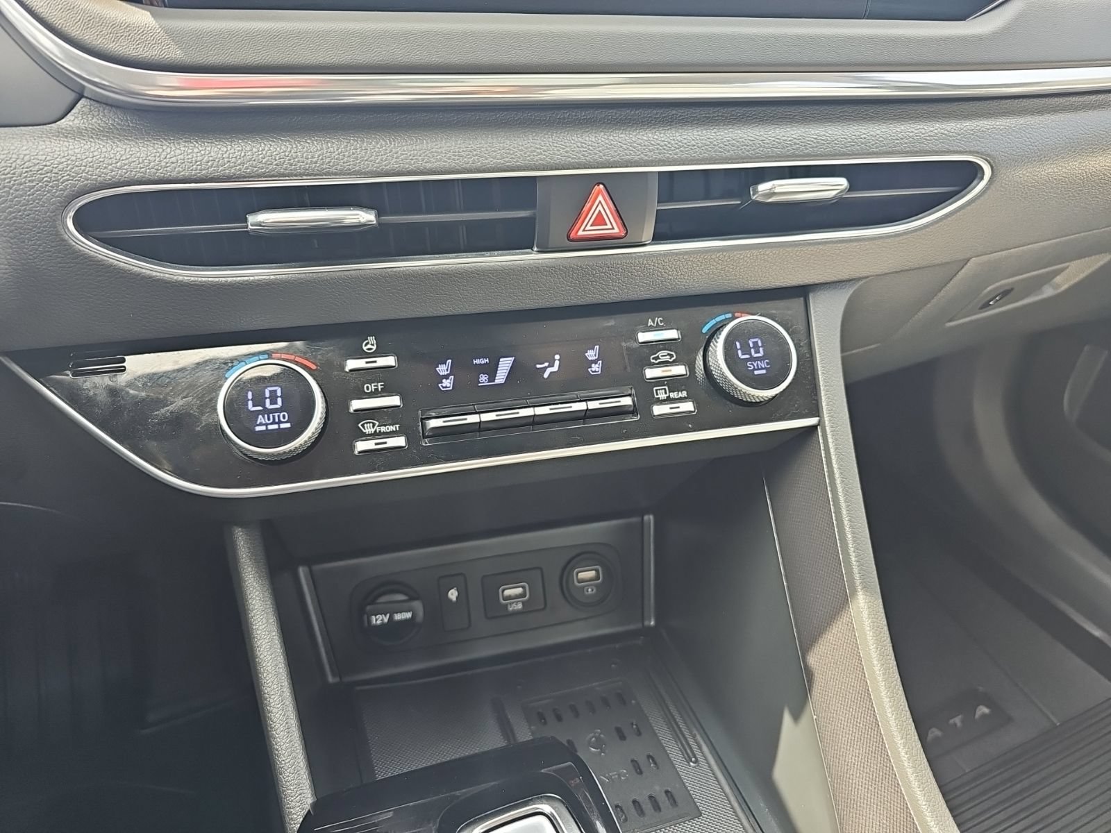 Used 2022 Hyundai Sonata Limited FWD image 24