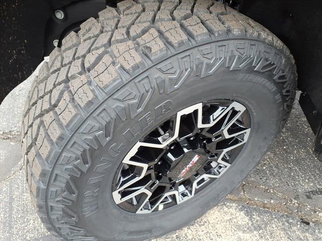 New 2026 GMC Sierra 2500 AT4X image 15