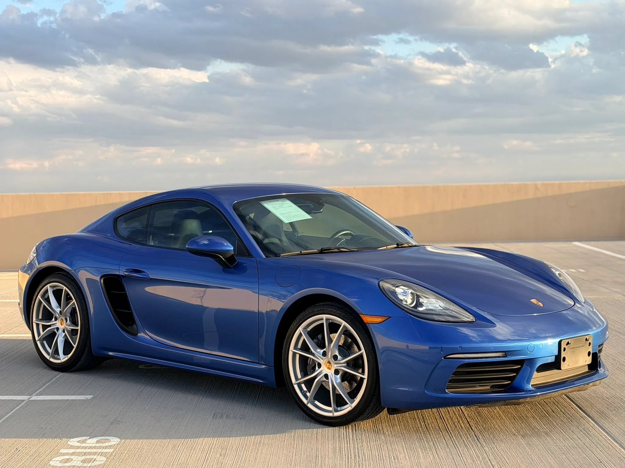 Used 2017 Porsche 718 Cayman RWD image 3