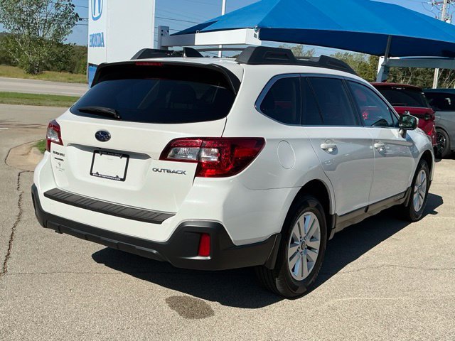 Used 2018 Subaru Outback 2.5i Premium AWD/4WD image 3
