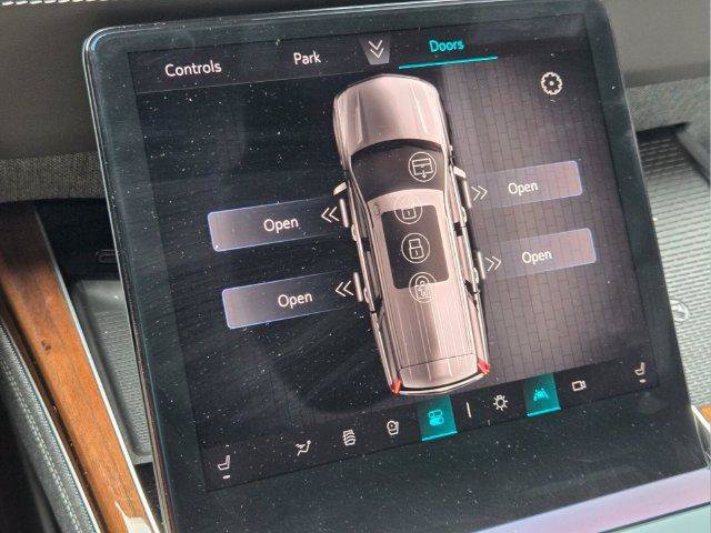 Certified 2026 Cadillac Escalade ESV Platinum Sport w/ LPO, ONYX Package AWD/4WD image 28