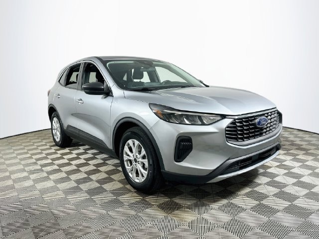 Used 2024 Ford Escape Active w/ Tech Pack #1 FWD image 1