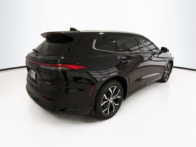 Certified 2025 Toyota Crown Signia AWD/4WD image 6