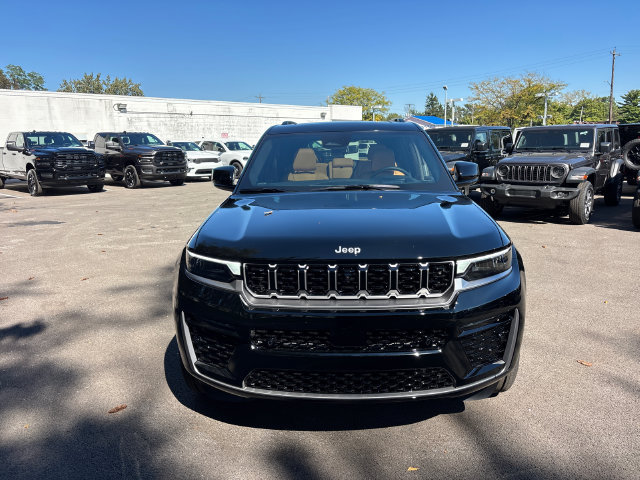 New 2027 Jeep Grand Cherokee Summit AWD/4WD image 9