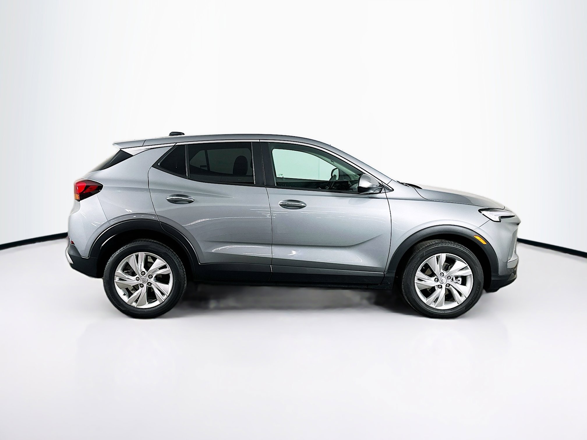 Used 2025 Buick Encore GX Preferred image 10