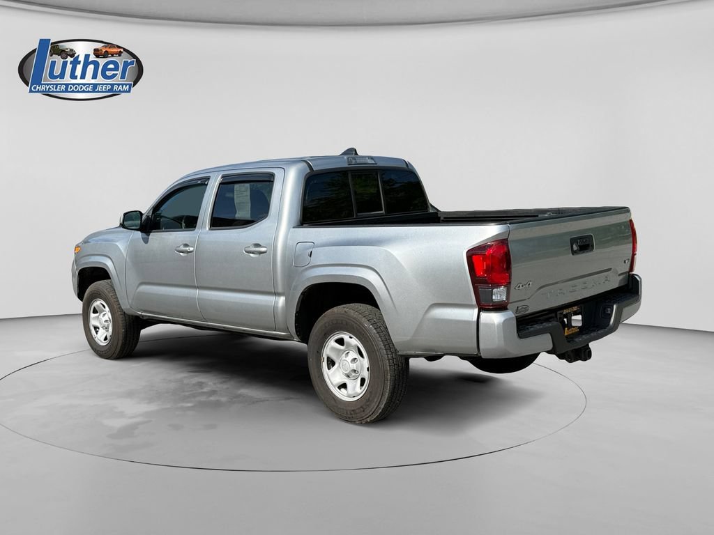 Used 2022 Toyota Tacoma SR AWD/4WD image 3