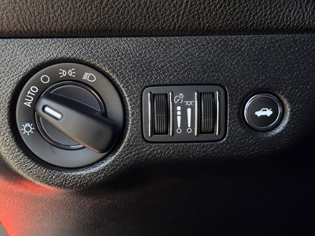Used 2023 Dodge Challenger R/T w/ Blacktop Package image 21