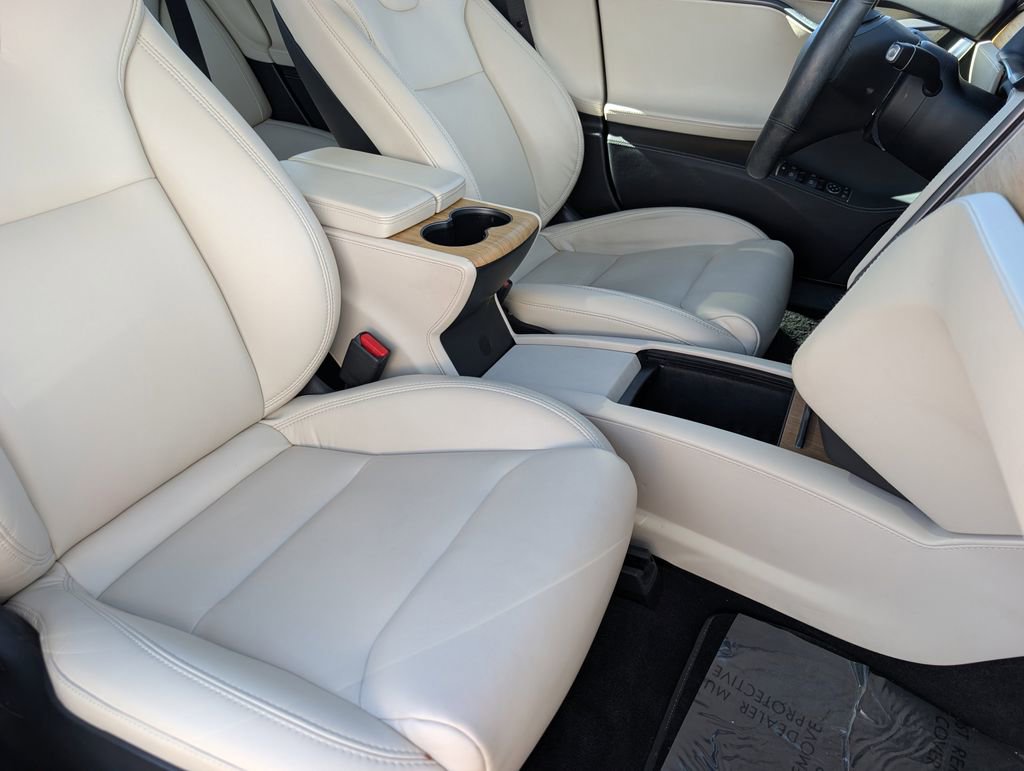 Used 2020 Tesla Model S Long Range image 24