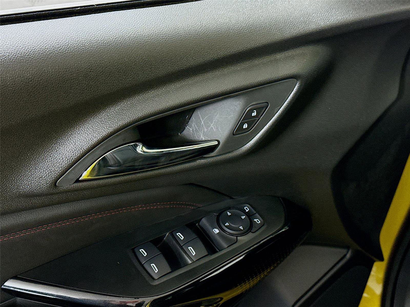 New 2025 Chevrolet Trax RS w/ Sunroof Package image 13