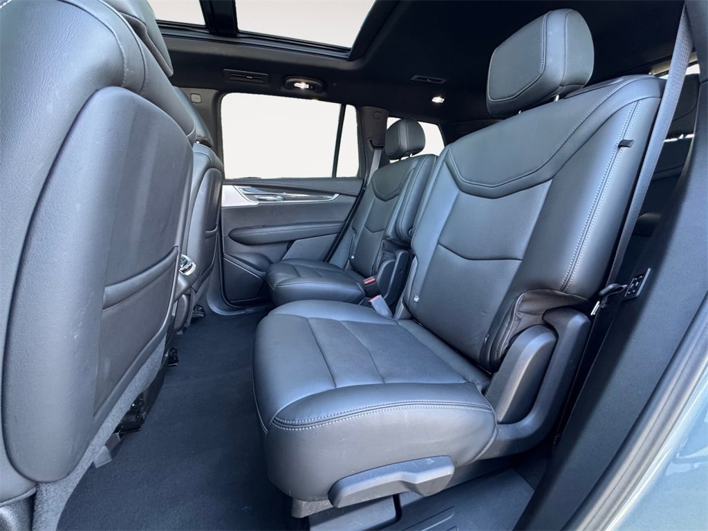 Used 2024 Cadillac XT6 Sport w/ Technology Package image 13